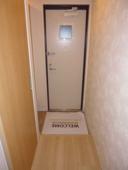 トロイス フィルの玄関|シューズボックス付きの玄関です☆