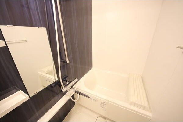 S-FORT堀田通の浴室