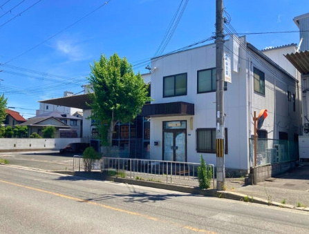 東大阪第２７倉庫の外観