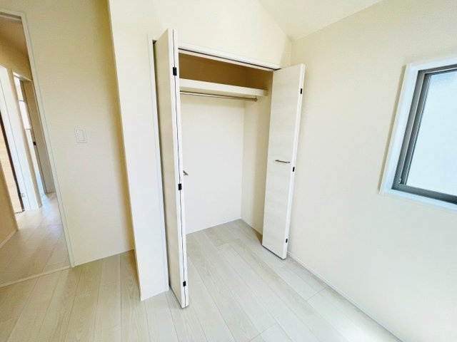 岡崎第257滝町　新築分譲住宅　全2棟　1号棟の収納|豊富な数のクローゼットには、衣類、日用品、家族の思い出まで大切に保管できます♪
