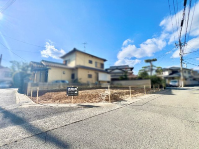 【前面道路含む現地写真】 | 右京区嵯峨広沢南野町　土地 | お家探しは「注文建築」にするべきか「建売住宅」にするべきか、ゆいホームが一緒に考えます。『無理のない理想のマイホーム』を実現しましょう！まずは、お話しをお聞かせ下さい。