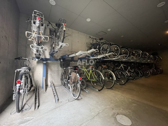 レジディア西天満のその他共用部分|レジディア西天満　駐輪場