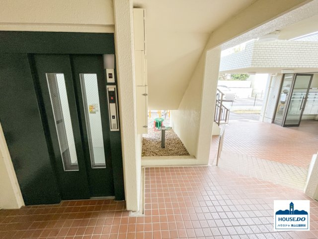 【南東角部屋で朝の光を浴びられる！】藤和シティコープ平和が丘のその他共用部分|エレベーター設置済み