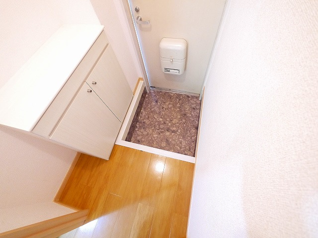 エスポワールB（小瀬町）の玄関|きれいな玄関です