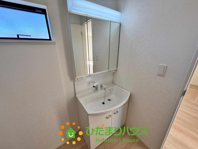 加須市水深第3　新築一戸建て　01　クレイドルガーデンの独立洗面台