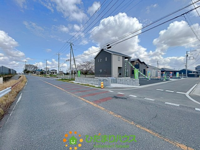 加須市水深第3　新築一戸建て　01　クレイドルガーデンの駐車場|26/03/02 撮影