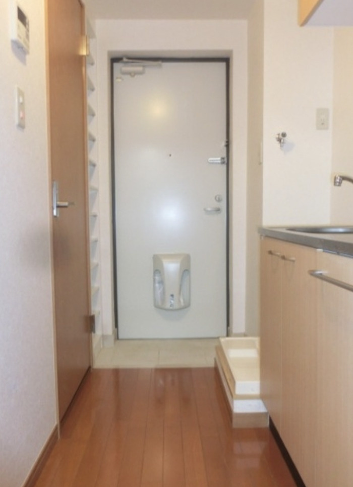 F.S.C.新宿マンションの玄関