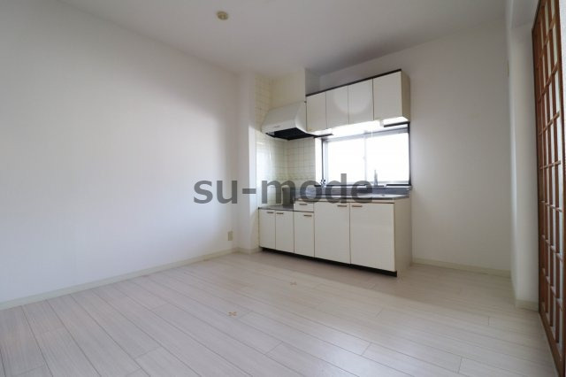 プリマベーラの居間・リビング