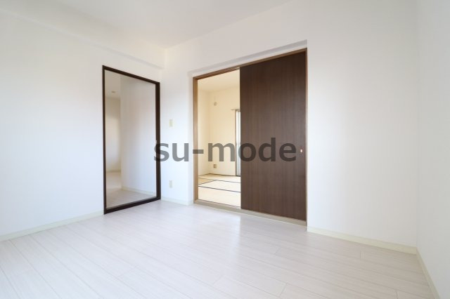 プリマベーラの洋室