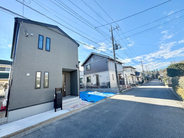 千葉市若葉区御成台３丁目の前面道路含む現地写真