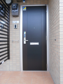 【玄関】 | グレイスコート岡本　Ａ