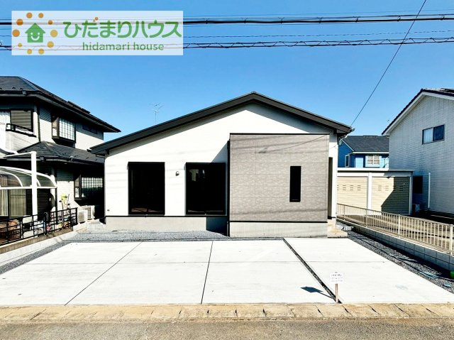 【外観】 | 龍ケ崎市城ノ内8期　新築戸建 | デザイナーズのようなお洒落な外観です(^^♪