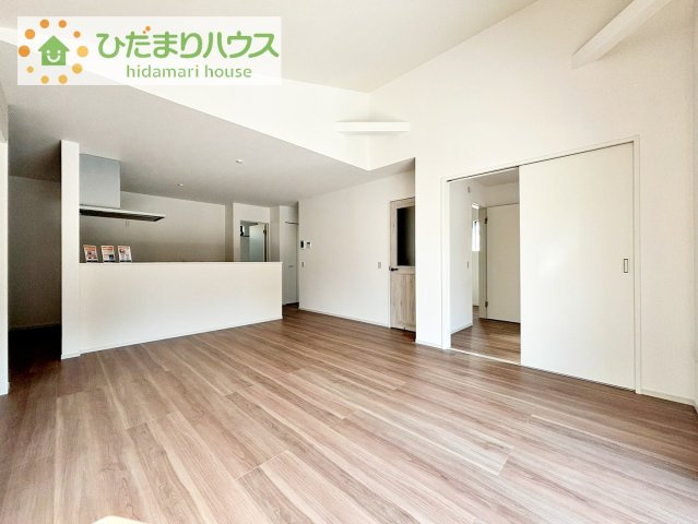 【居間・リビング】 | 龍ケ崎市城ノ内8期　新築戸建 | 早くお仕事終わらせて、家に帰りたくなるようなリビングです(^^♪