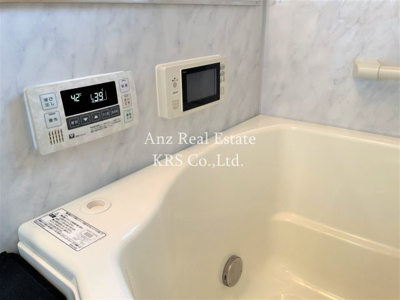 【浴室】 | リーガルあみだ池新町 | 疲れた日はテレビを見ながら湯船に浸かってリラックス♪