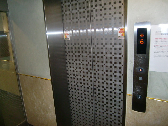 エポック弓木のエントランス|エレベーター
