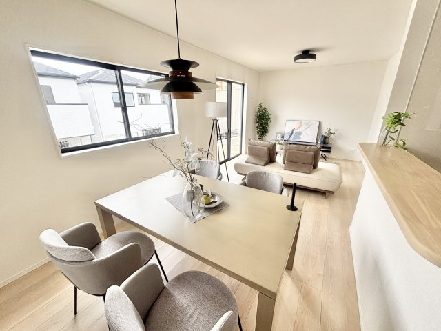 【仲介手数料無料／大治町】大治町八ツ屋第3　クレイドルガーデン　新築戸建　2号棟の居間・リビング