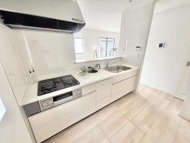 【仲介手数料無料／大治町】大治町八ツ屋第3　クレイドルガーデン　新築戸建　2号棟のキッチン