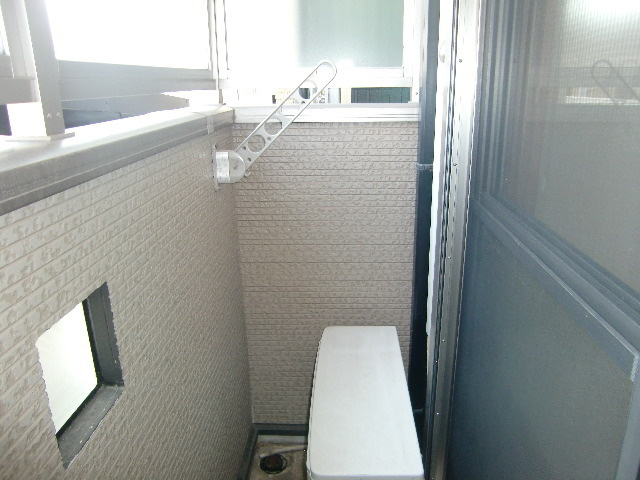 ヴィアノ灘泉通のバルコニー