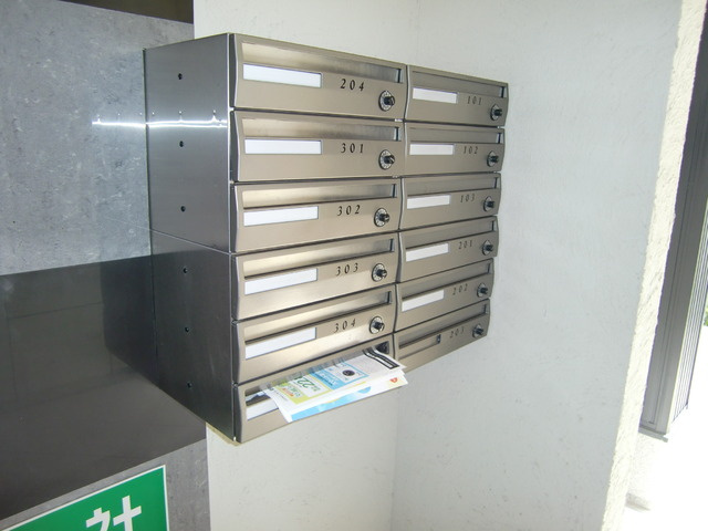 ヴィアノ灘泉通の外観