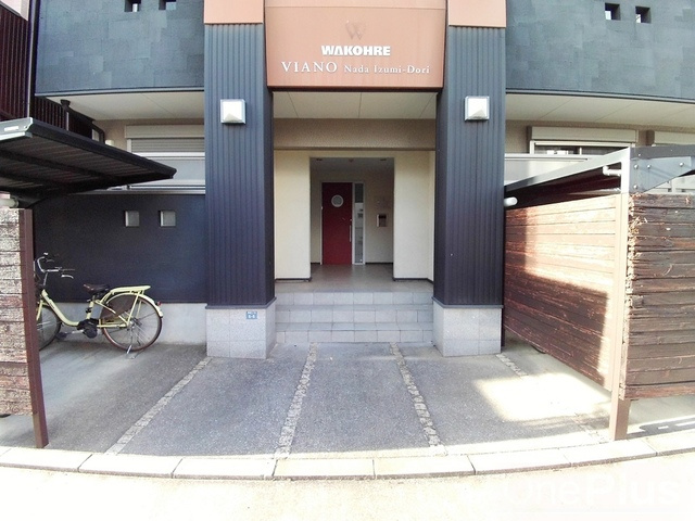 ヴィアノ灘泉通のエントランス