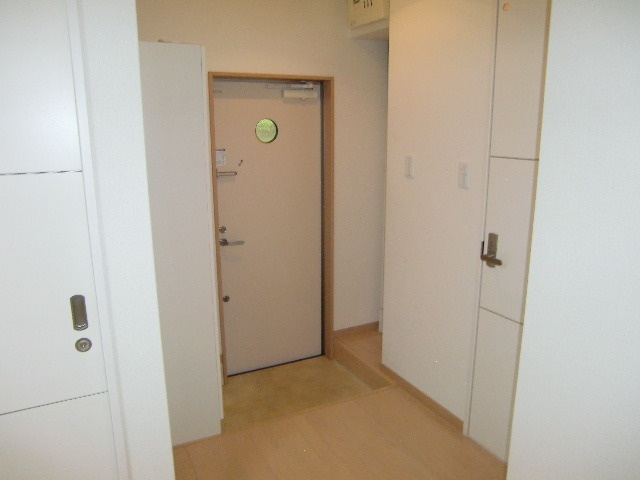 ヴィアノ灘泉通の玄関