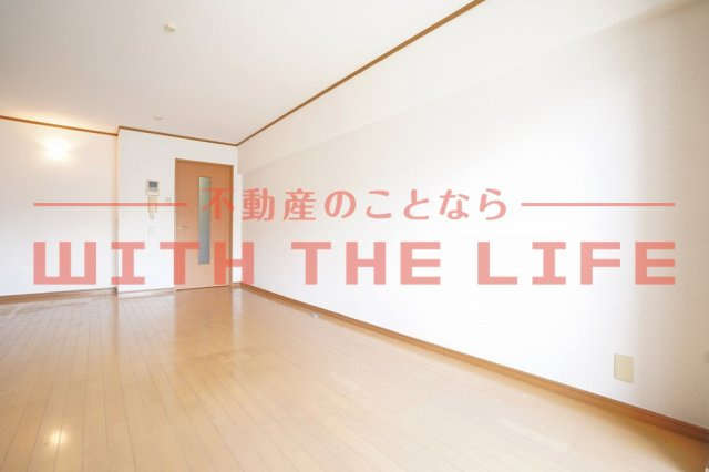 フジマンション【キャッシュバック対象物件】の寝室|広くて明るい寝室