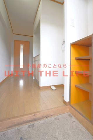 フジマンション【キャッシュバック対象物件】の玄関|落ち着いた玄関です