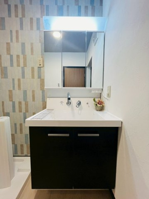 【独立洗面台】 | 城東区中浜１丁目中古戸建 | 日々の身支度に欠かせない独立洗面台