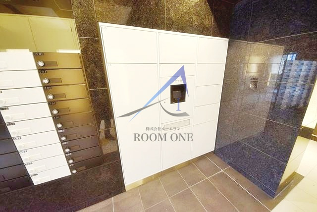 ＡＺＥＳＴ四つ木のその他共用部分|宅配ボックスです。