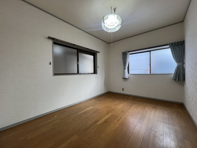 熊取町朝代東1丁目　中古戸建の洋室