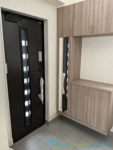 平塚市東中原1丁目　新築戸建　全1棟1号棟の玄関