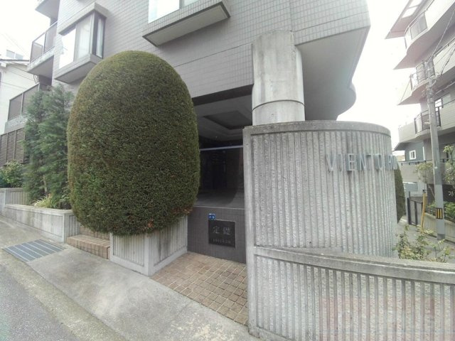 ビエント六甲３のエントランス