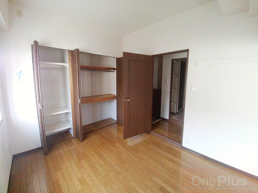 ビエント六甲３の洋室