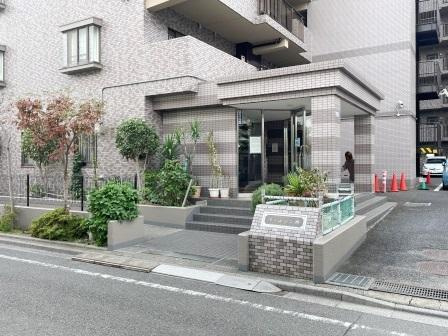 マ・メゾン寿のエントランス