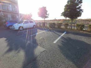【駐車場】