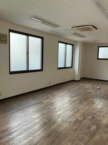 斎藤倉庫の内装|事務所