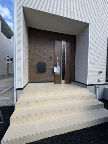 【玄関】 | 福岡市西区今宿1丁目第4　2号棟（全2棟）【仲介手数料無料・0円】 | 現地写真。