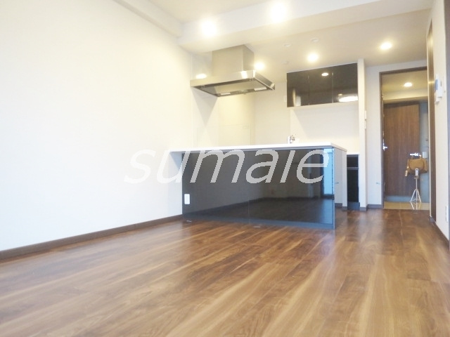 ＤＩＰＳ十条仲原ＥＡＳＴの居間・リビング|オープンキッチンが魅力的♪