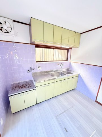 塩屋台2丁目戸建のキッチン