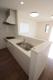 【キッチン】 | 【仲介手数料無料！！】府中市北山町2丁目　新築戸建て（全2棟）B号棟　4790万円