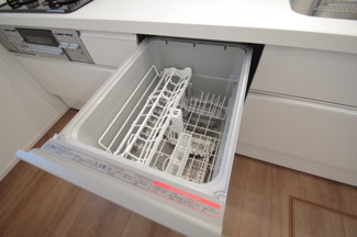 【キッチン】 | 【仲介手数料無料！！】府中市北山町2丁目　新築戸建て（全2棟）B号棟　4790万円 | ビルトイン食洗機