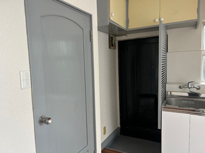 【玄関】 | カーサビアンカ | 吊戸棚