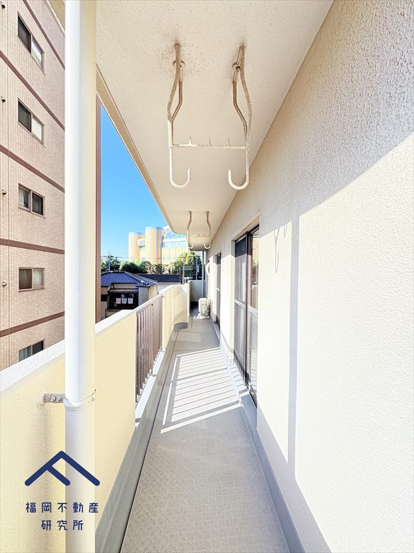 アンピール竹下1号館のバルコニー