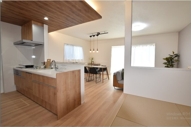 ルルーディア東区西大寺中野③号棟の居間・リビング