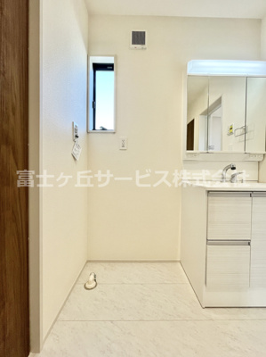 【ランドリースペース】 | 袋井市中新田 3期 新築一戸建て | 洗濯機置き場