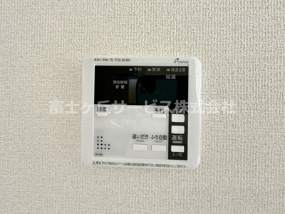 【発電・温水設備】 | 袋井市中新田 3期 新築一戸建て | 給湯器