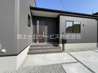 【エントランス】 | 袋井市中新田 3期 新築一戸建て | エントランスです