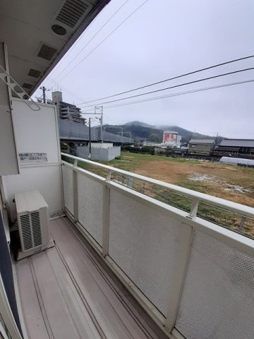 ウッドイン３番館のバルコニー