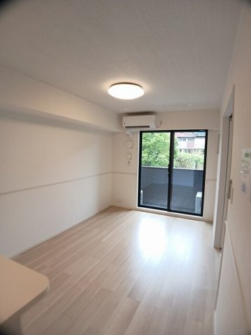 ウィステリア　アール．Ⅱの居間・リビング