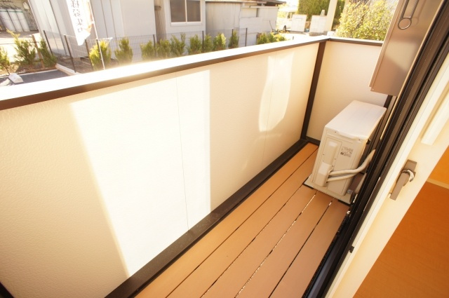 メイ　アジュールDのバルコニー|反転です